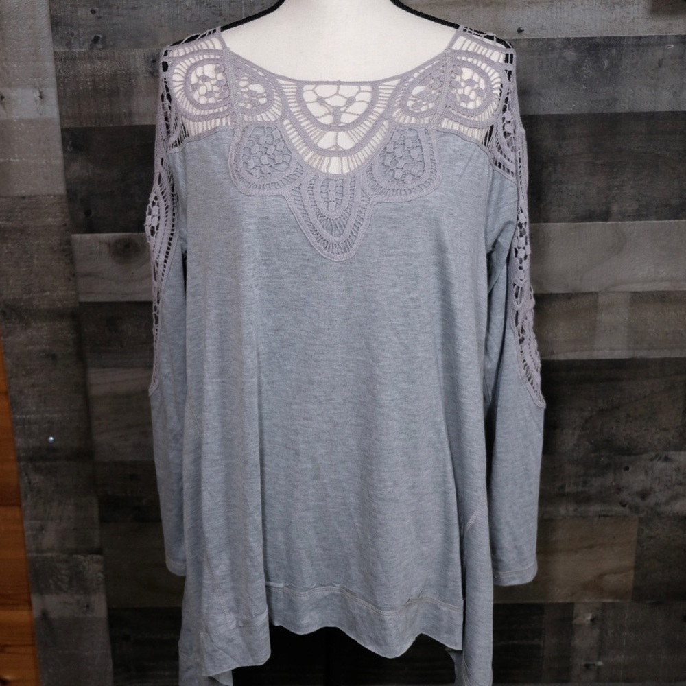 NWOT Kori Lace Detail Blouse~Grey~Size SMALL